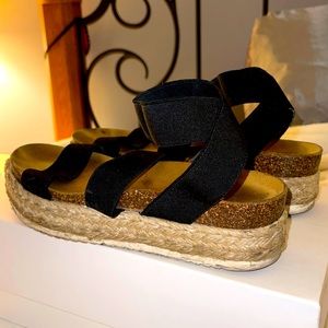 Steve Madden | Platform Sandals | size 8 | good condition